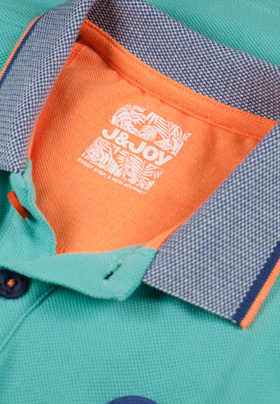 Turquoise poloshirt voor jongens met logo op de achterkant