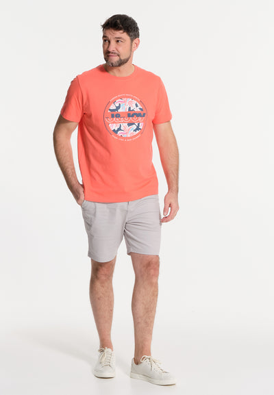 Men's coral t-shirt with logo on the chest