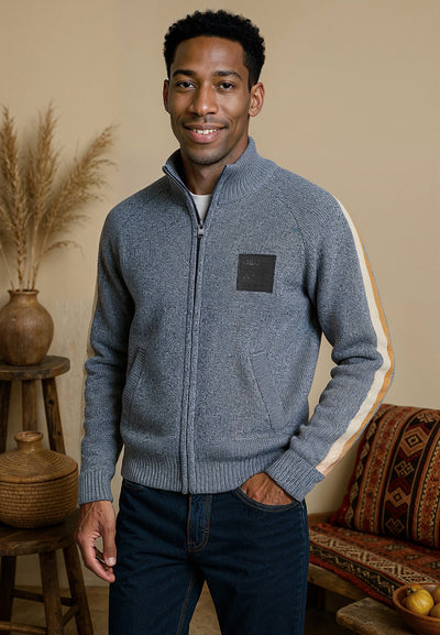 Pull homme bleu marine avec bandes colorées