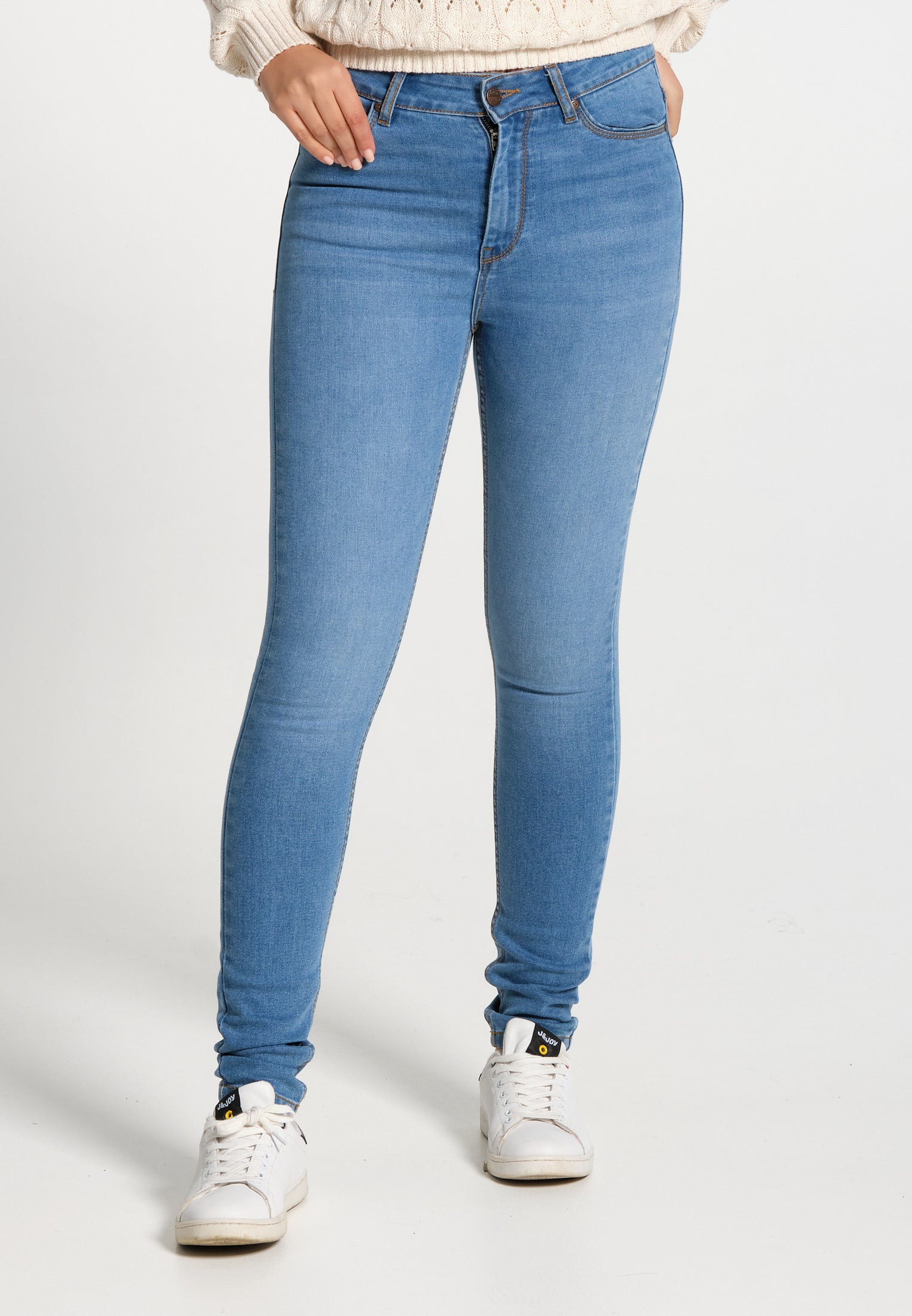 Jeans Femme 01 Light Blue Denim Slim Fit | J&JOY.